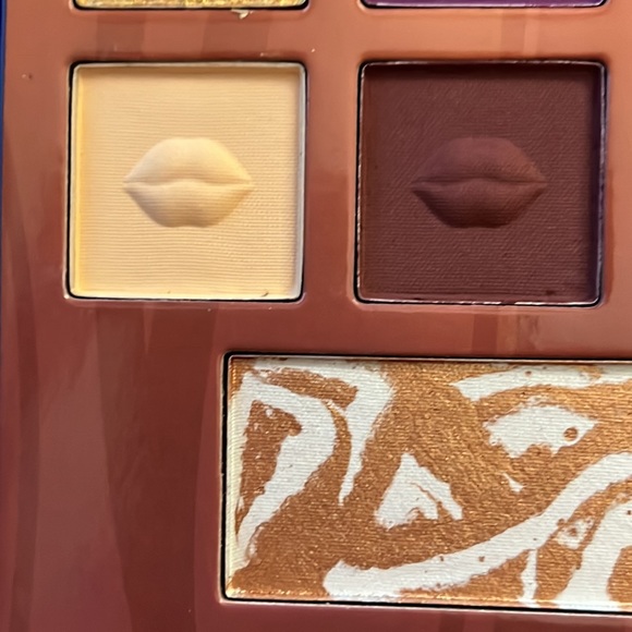 Spoiled Lips Cosmetics Tiki Man Palette - Picture 7 of 8